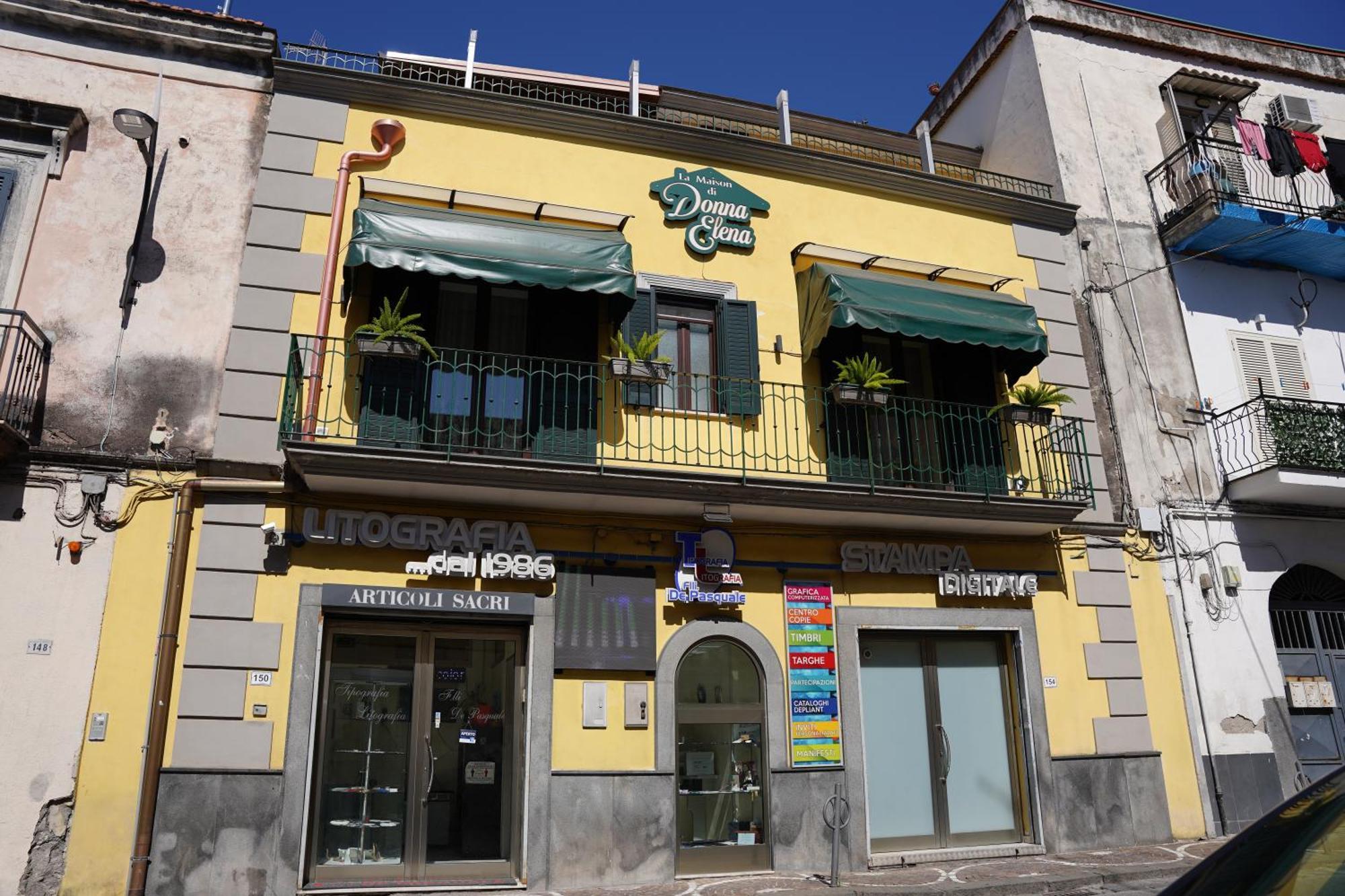 La Maison Di Donna Elena Cercola Exteriör bild